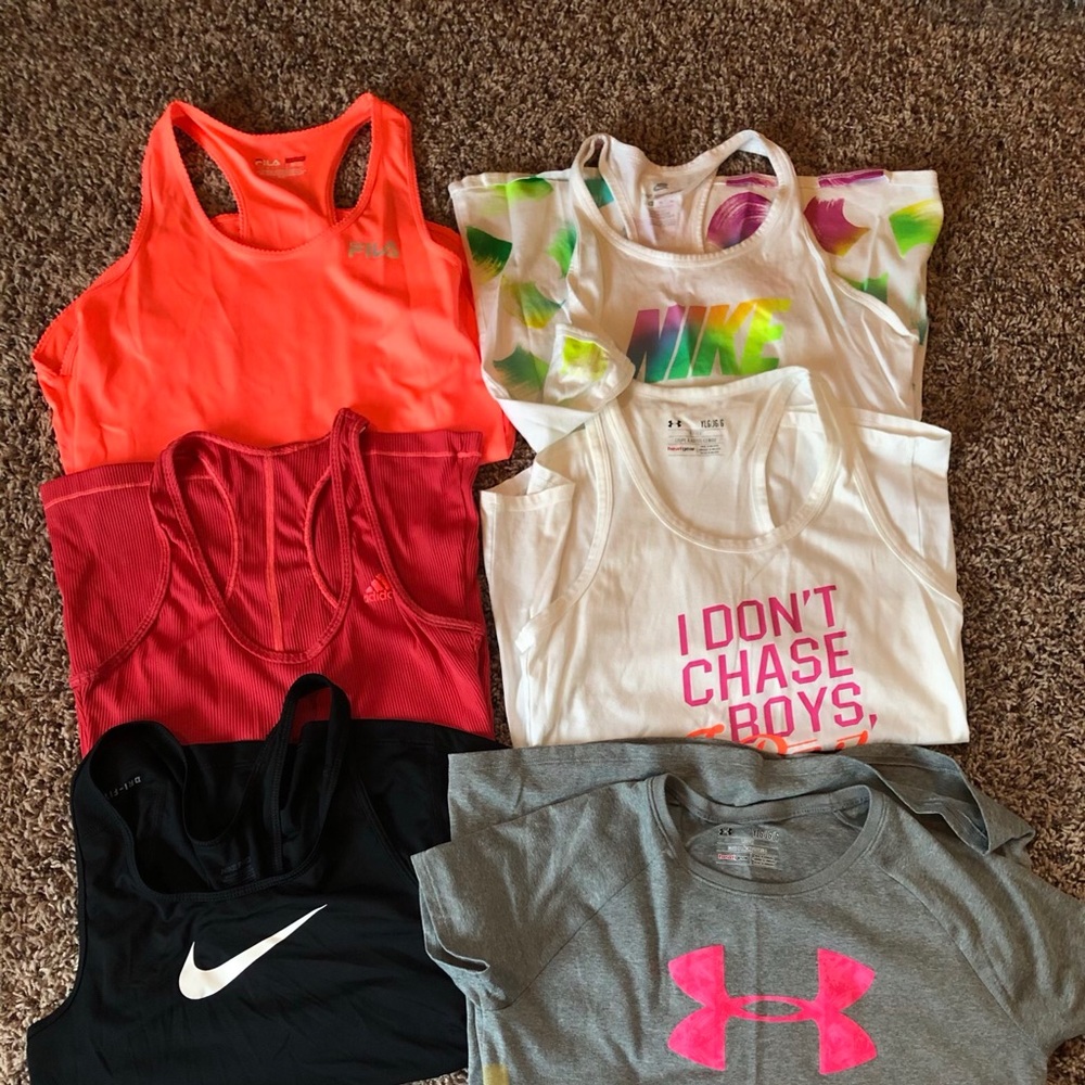 Girls athletic tops size youth large